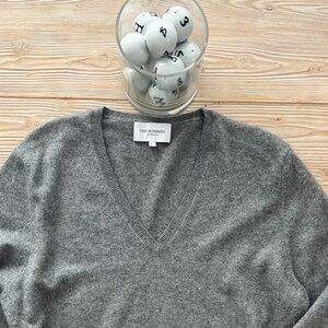 Eric Bompard 100% Cashmere V-Neck Sweater Gray – Women’s XL | Luxury French Knit